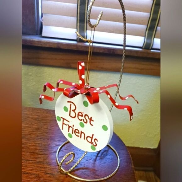 Best Friend Wooden Plaque on Hanger - Picture 2 of 7